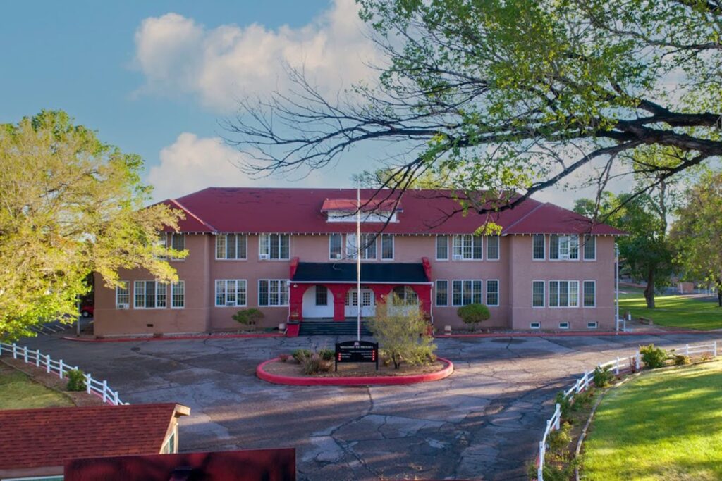Menaul School